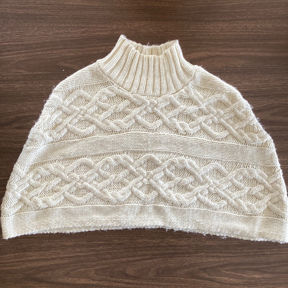 Aerie Capelet